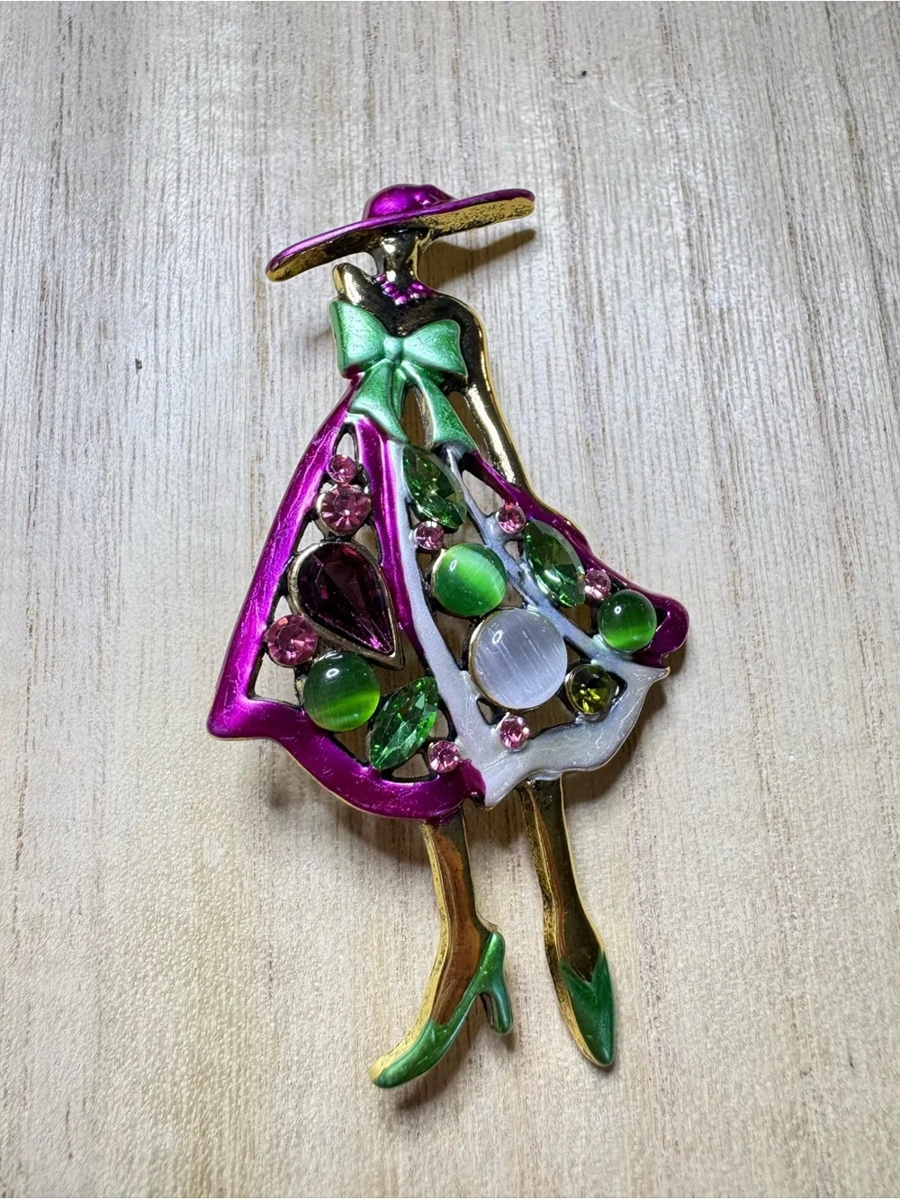 Fashion Enamel Dress Brooch with Pink and Green Accents